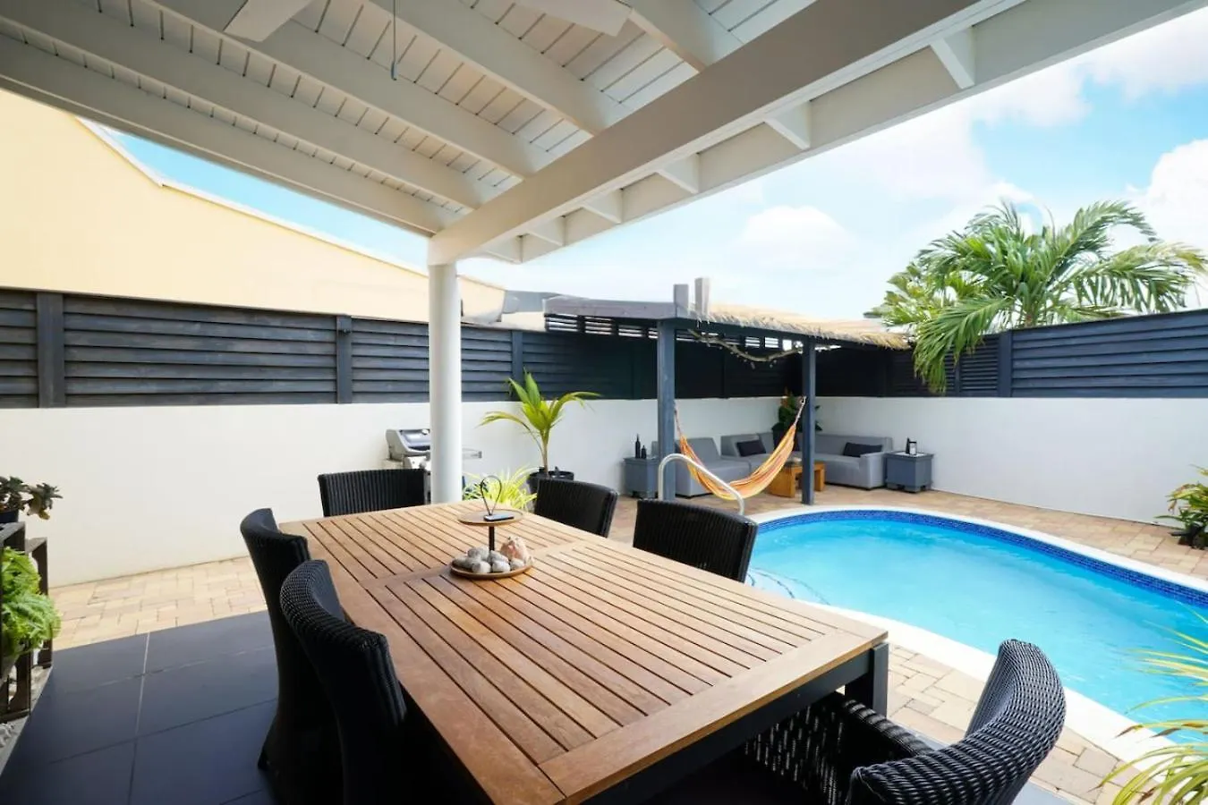 New 3Br 2Ba Modern Clean Calbas Villa With Pool Oranjestad