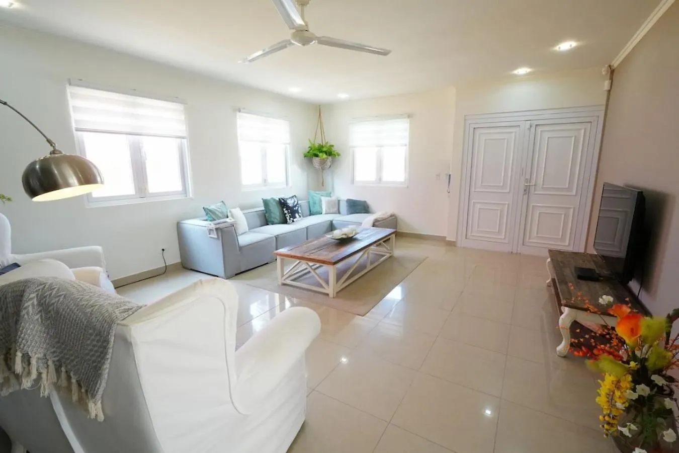 New 3Br 2Ba Modern Clean Calbas Villa With Pool Oranjestad