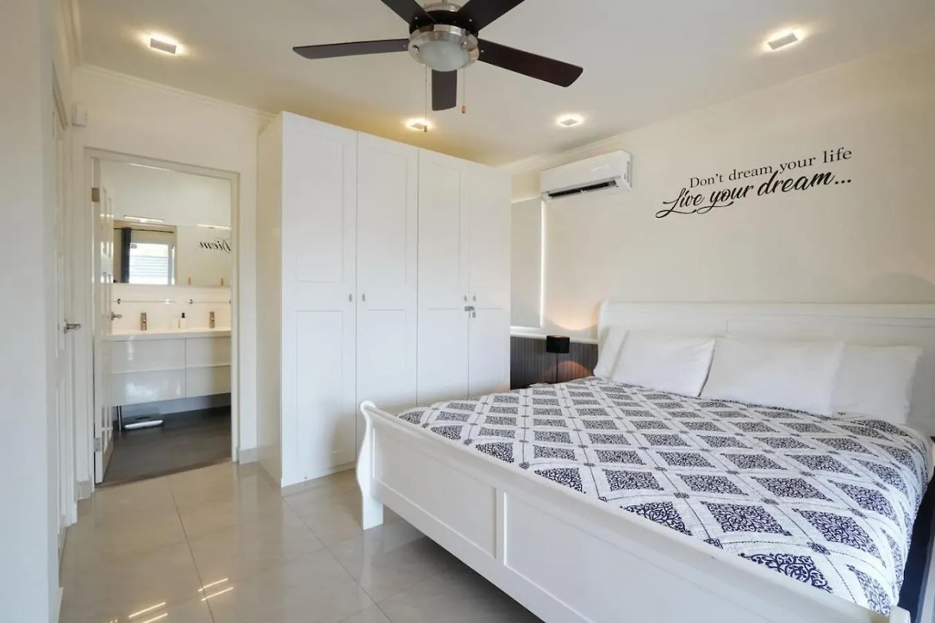 New 3Br 2Ba Modern Clean Calbas Villa With Pool Oranjestad
