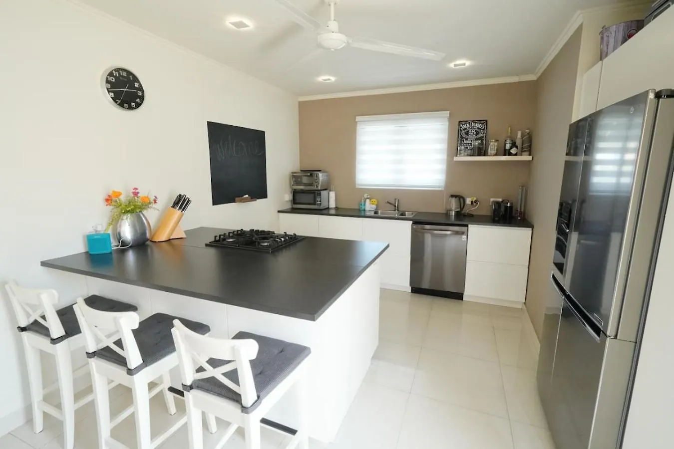 Tatil Evi New 3Br 2Ba Modern Clean Calbas Villa With Pool Oranjestad